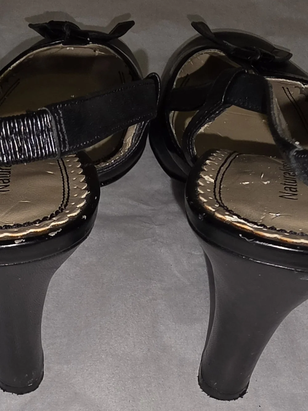 Naturalizer Women's Black Slingback Pumps